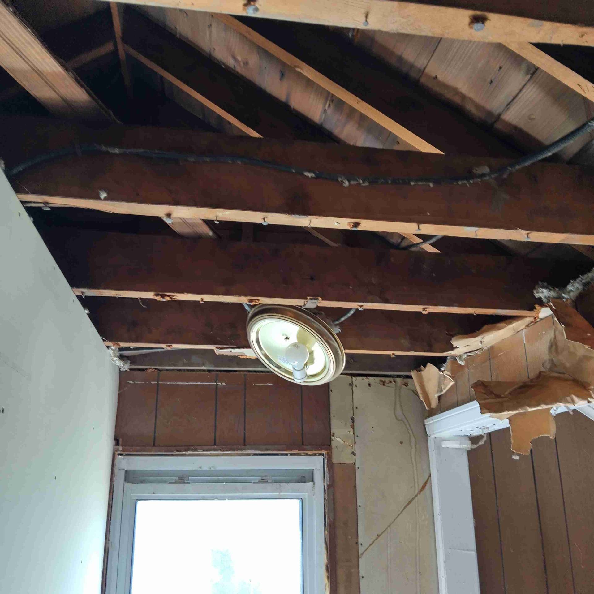 Drywall repair service by contractor in Clyde